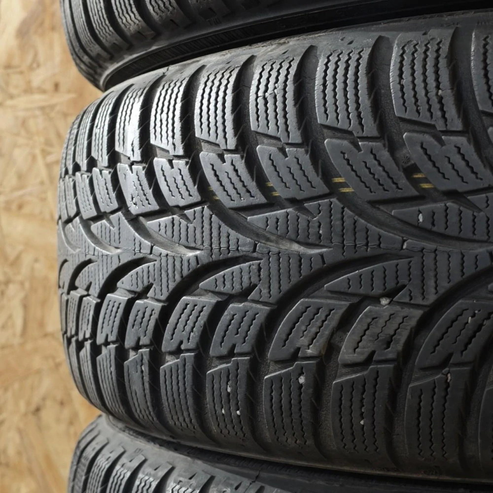 Zimní pneumatiky 185/60 R15 Nokian č. AP1148