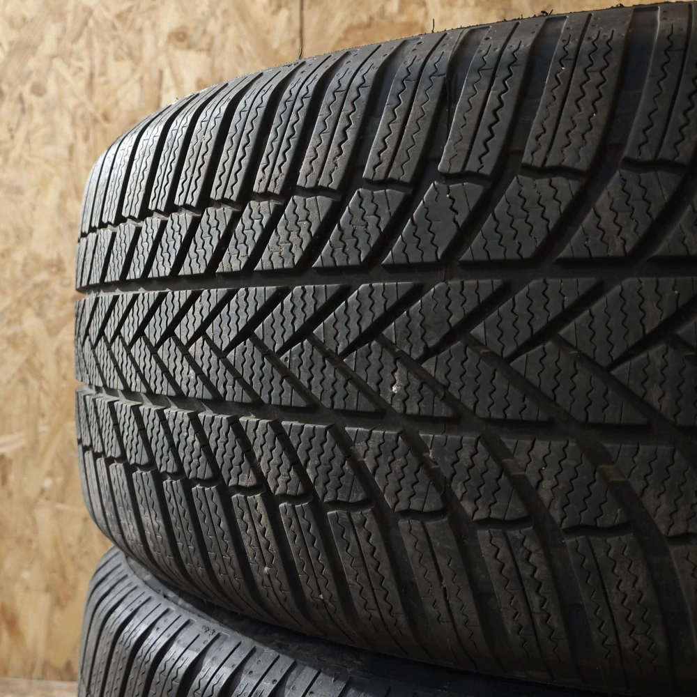 Zimní pneumatiky 255/50 R19 Bridgestone č. AP1152