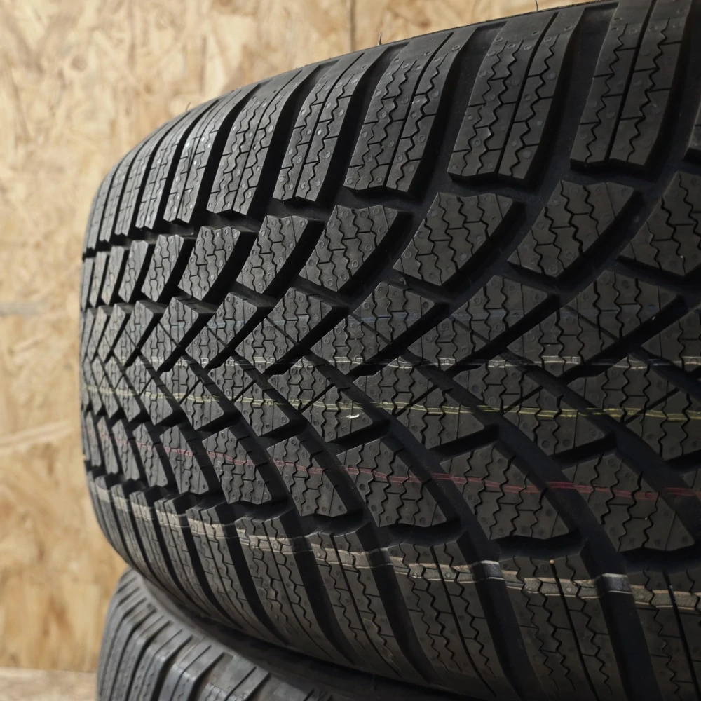 Zimní pneumatiky 235/55 R19 Bridgestone č. AP1168