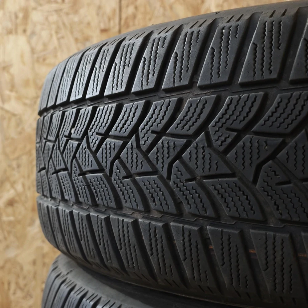 Zimní pneumatiky 205/60 R16 Dunlop č. AP1169