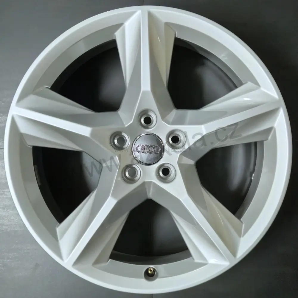 Originální hliníkové disky Audi 8J x 19 ET28