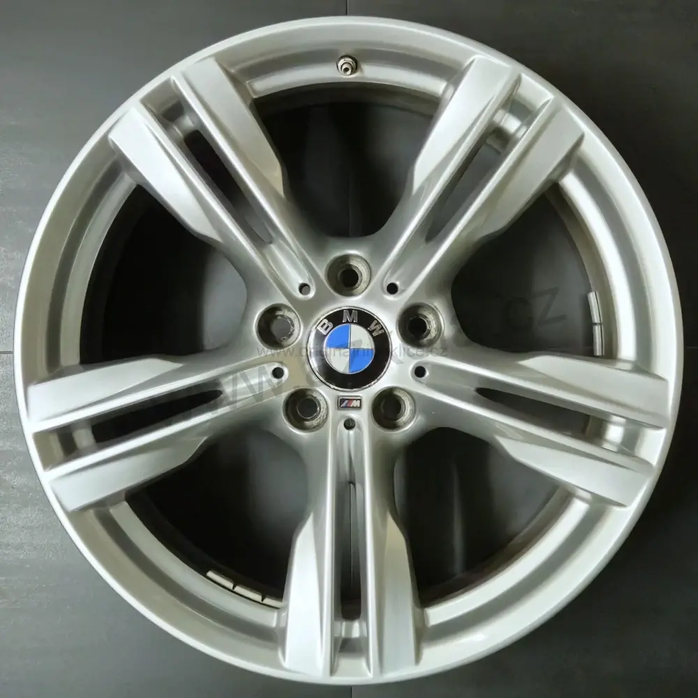 Originální hliníkové disky BMW 9J x 19 ET37 (použité)