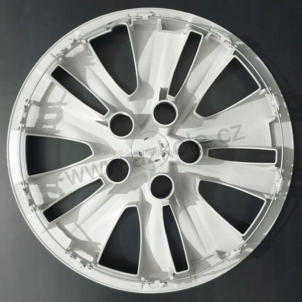 Originální poklice Nissan 16" Qashqai (zánovní)