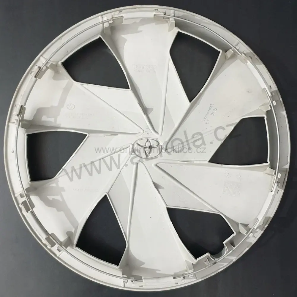 Originální poklice Toyota 15" Aygo (použitá)