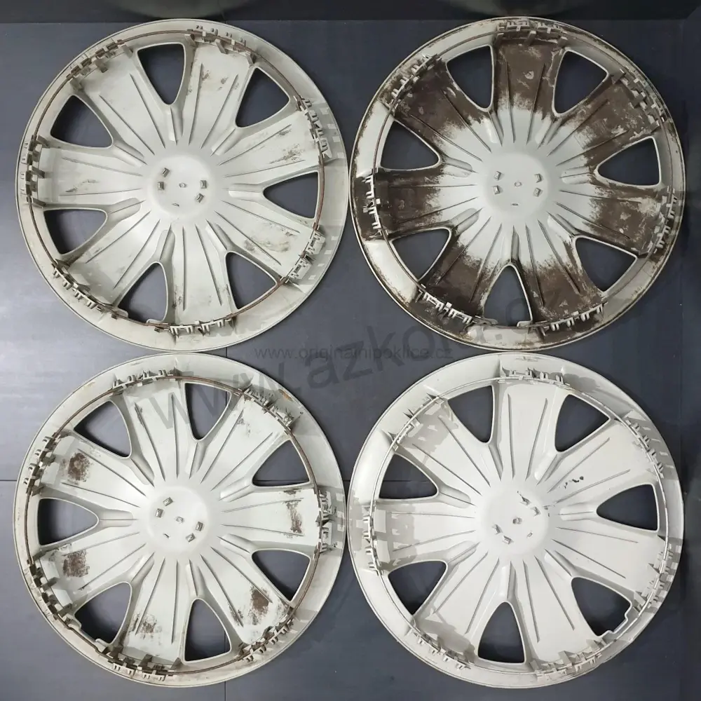 Originální poklice 15" Nissan (použité)