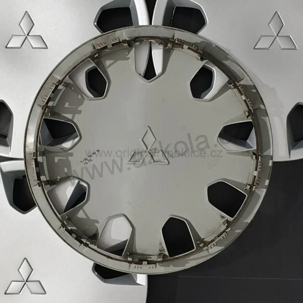 Originální poklice Mitsubishi 15" Colt (použité)