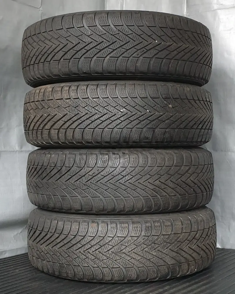 Sada zimních kol Škoda, Volkswagen, Seat 185/60 R15 č. AK56