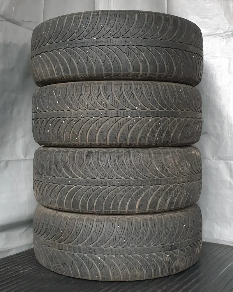 Sada zimních kol Ford 205/55 R16 č. AK57