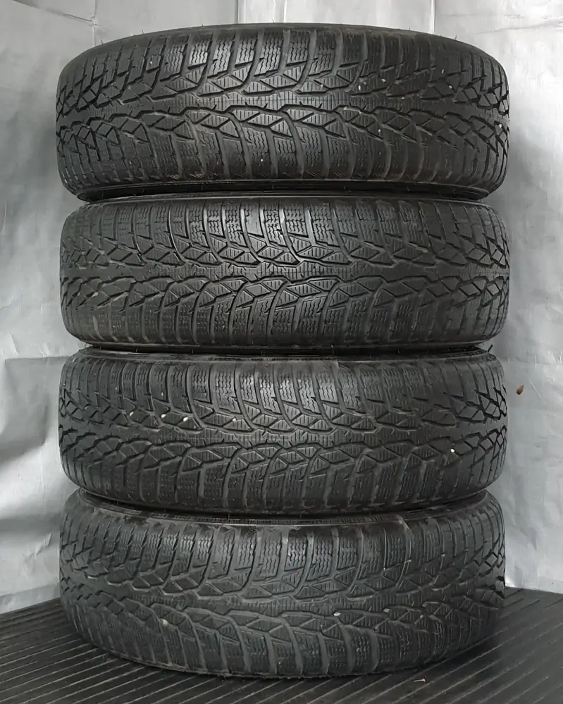 Sada zimních kol Nissan 185/65 R15 AK74