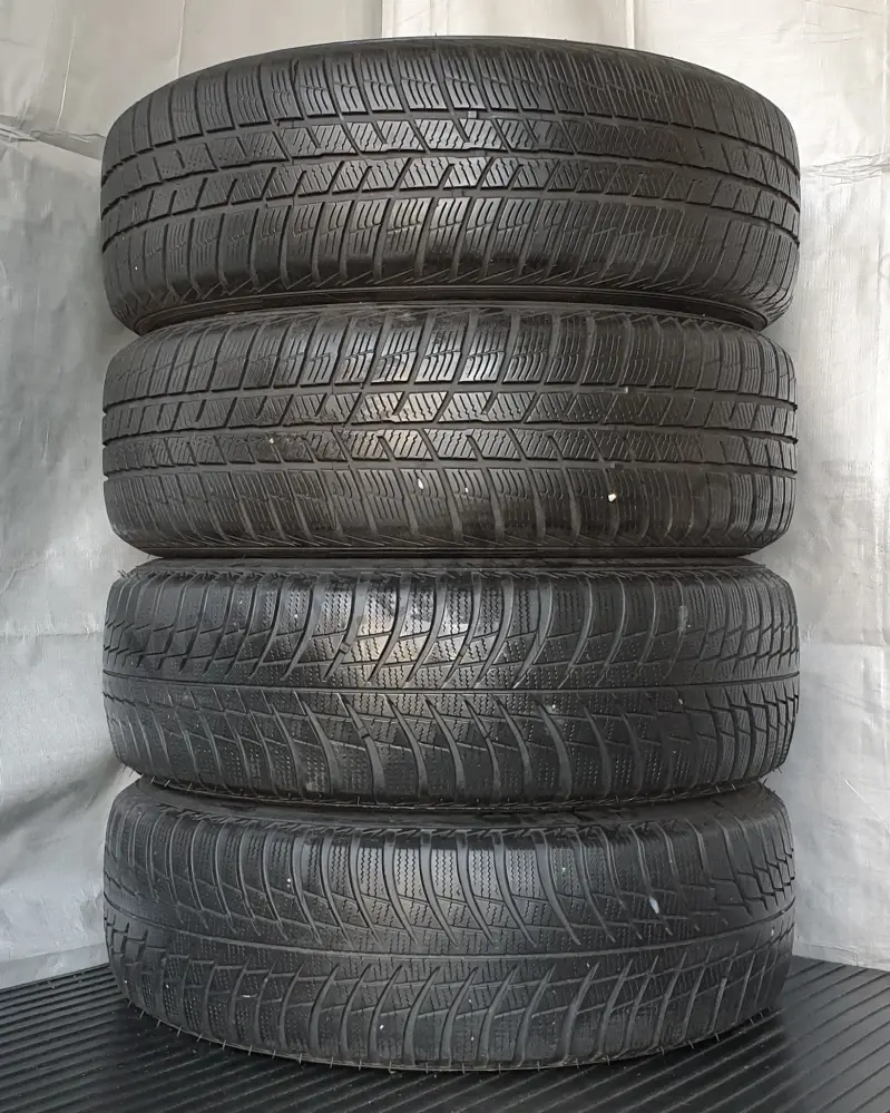 Sada zimních kol Škoda, Volkswagen, Seat, Audi 215/65 R17 č. AK81
