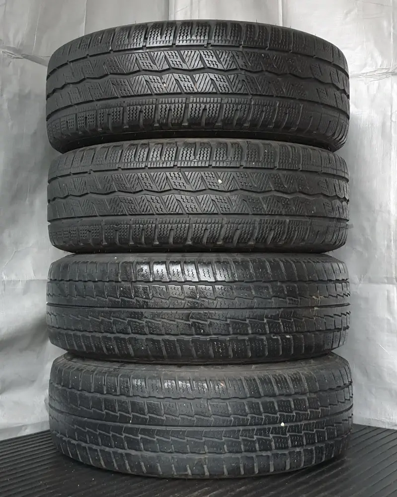 Sada zimních kol Mercedes 205/65 R16C č. AK85