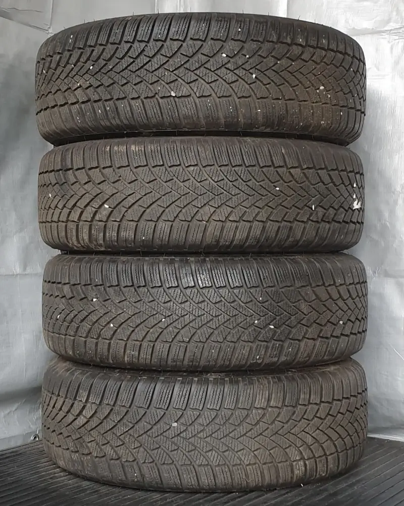 Sada zimních kol Škoda, Volkswagen, Seat, Audi 195/60 R16 č. AK37