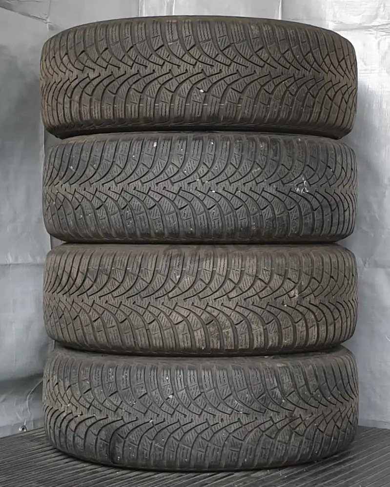 Sada zimních kol Škoda, Volkswagen, Seat, Audi 205/55 R16 č. AK35