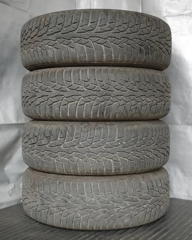 Sada zimních kol Kia 185/65 R15 č. AK103