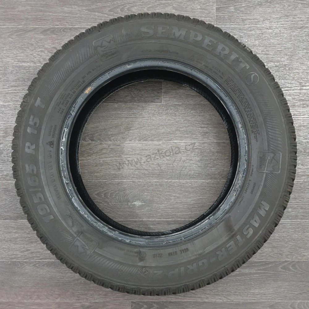 Zimní pneumatiky Semperit 195/65 R15 č. AP251