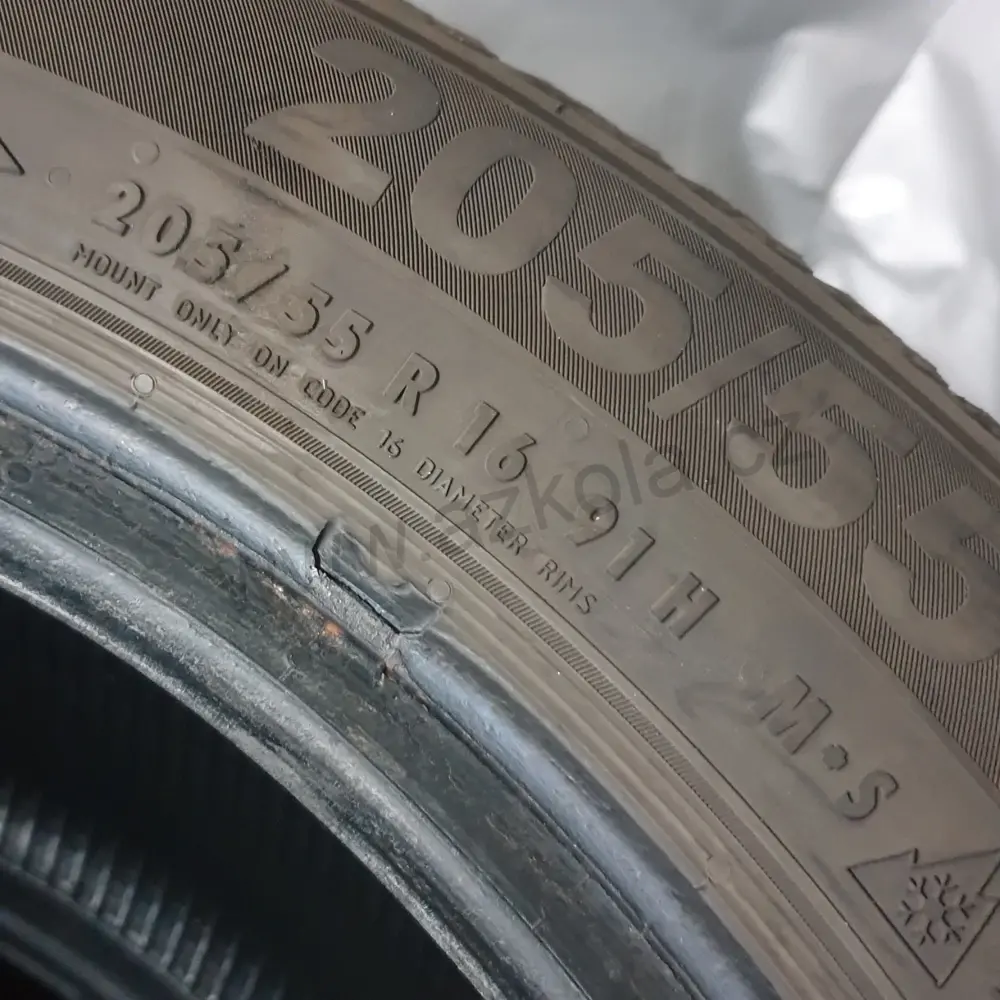 Zimní pneumatiky Semperit 205/55 R16 č. AP225
