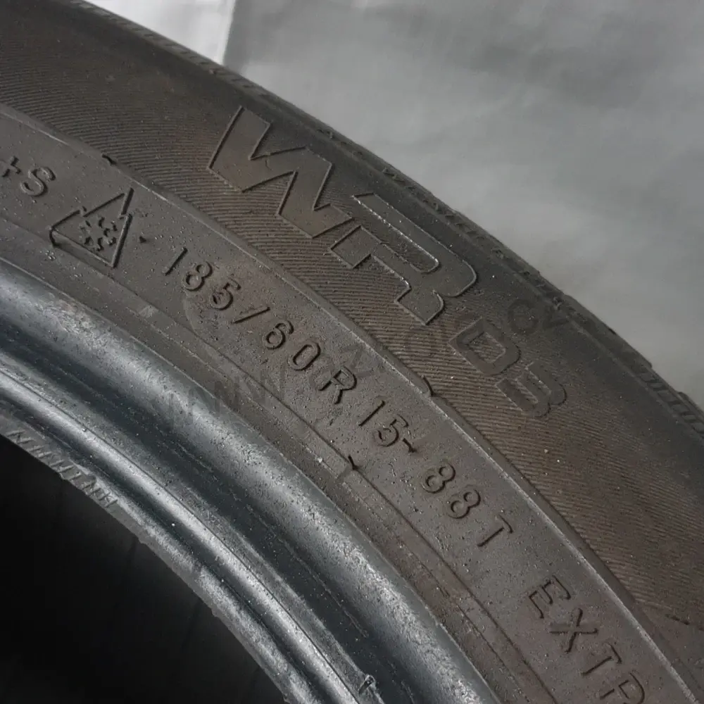 Zimní pneumatiky Nokian 185/60 R15 č. AP224