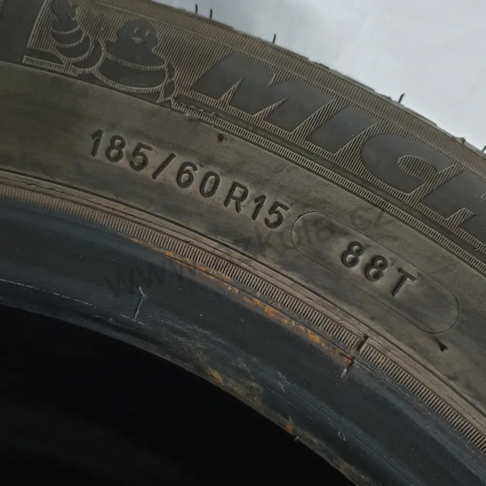 Zimní pneumatiky Michelin 185/60 R15 č. AP213