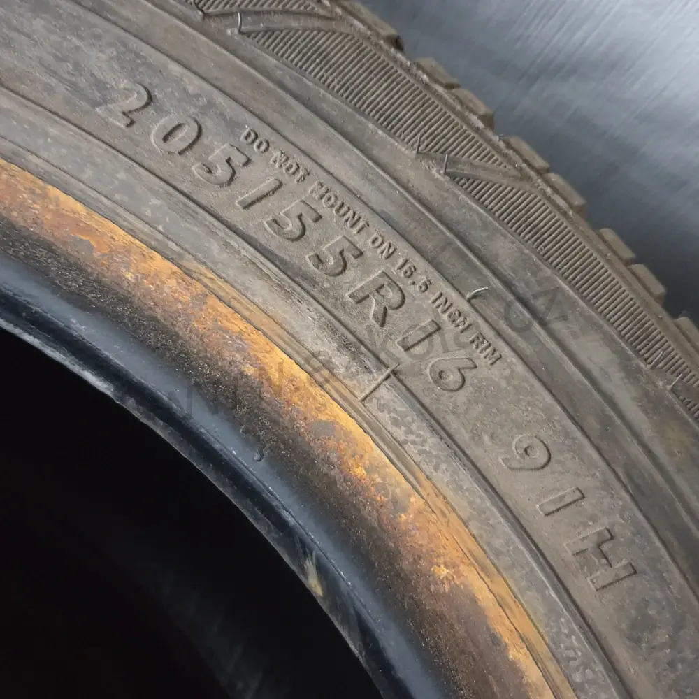 Zimní pneumatiky Dunlop 205/55 R16 č. AP199