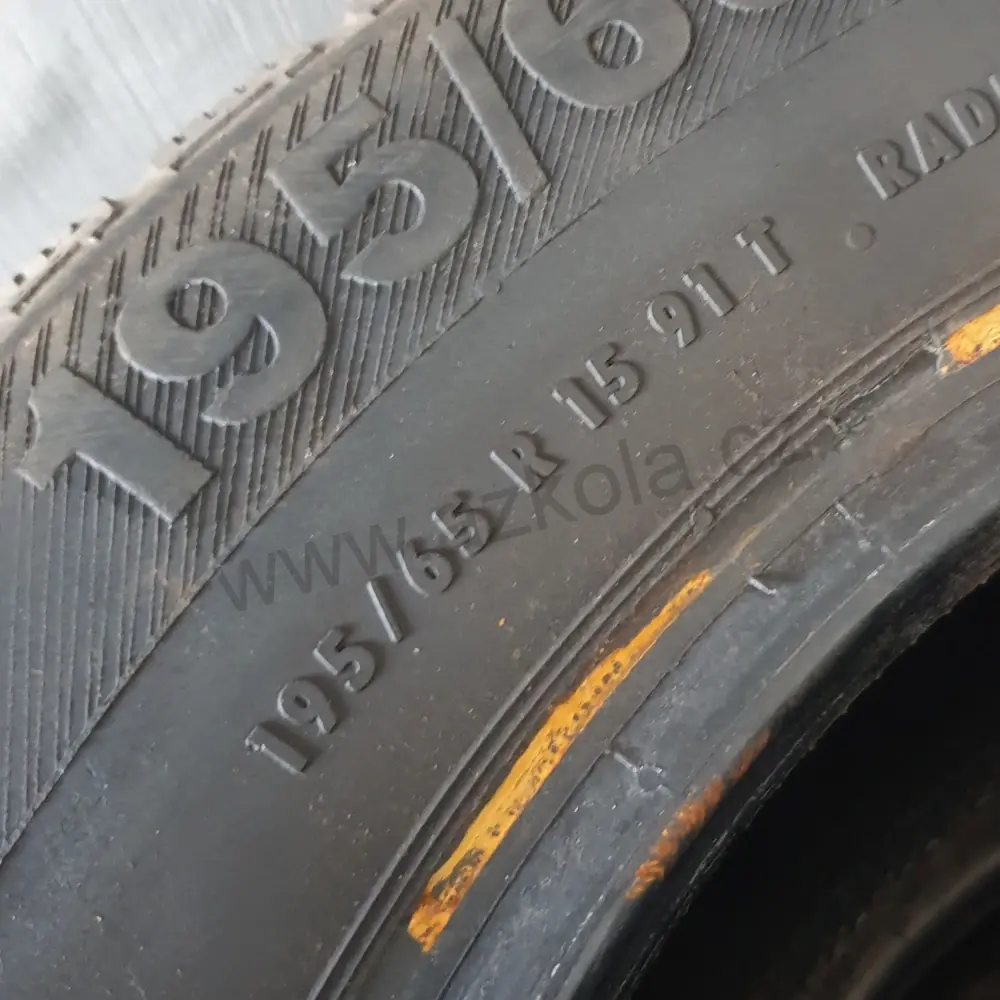 Zimní pneumatiky Barum 195/65 R15 č. AP193