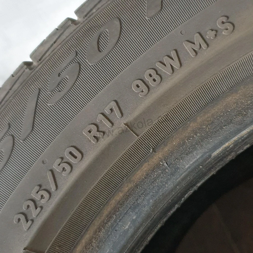 Celoroční pneumatiky Pirelli 225/50 R17 č. AP292