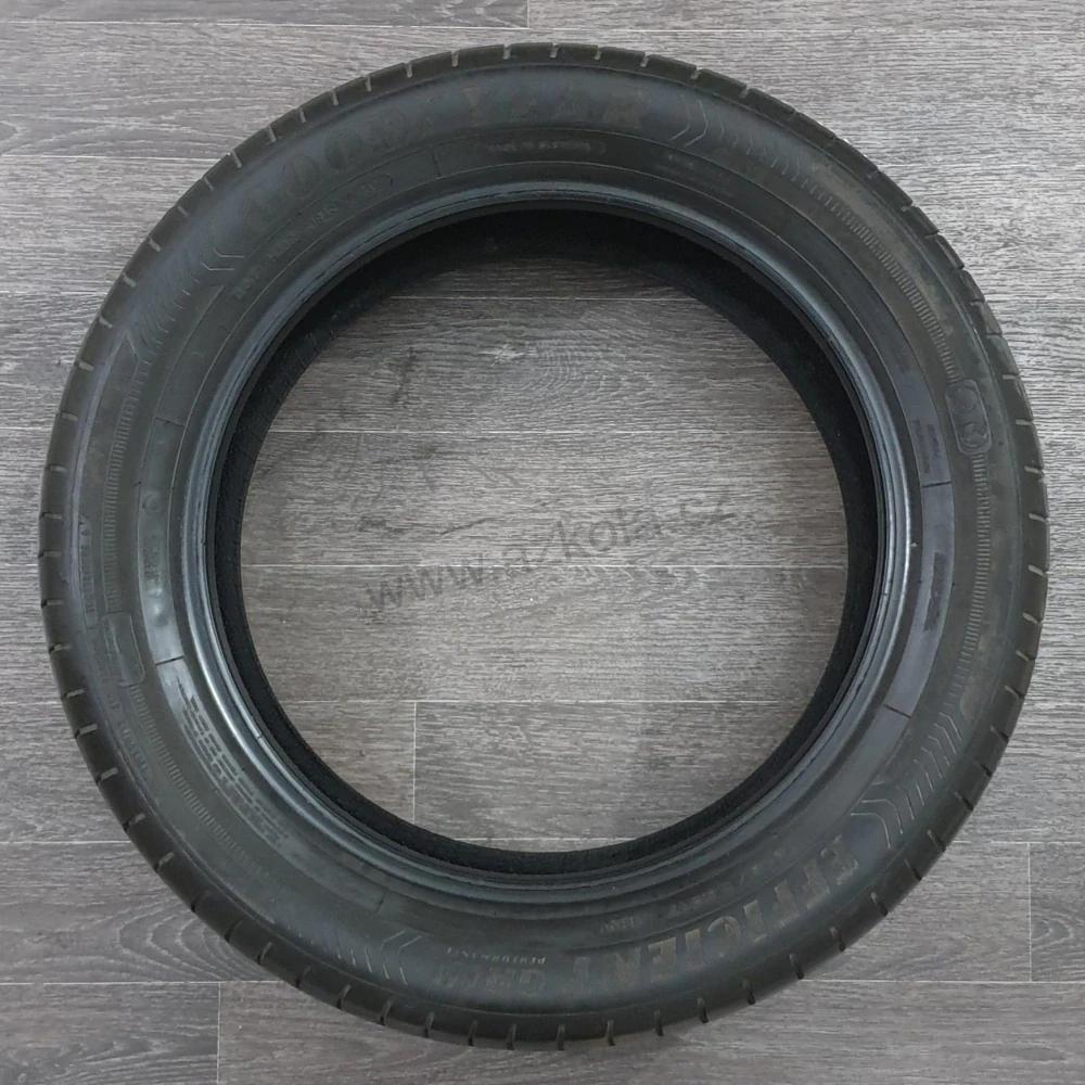 Letní pneumatiky GoodYear 215/55 R17 č. AP299