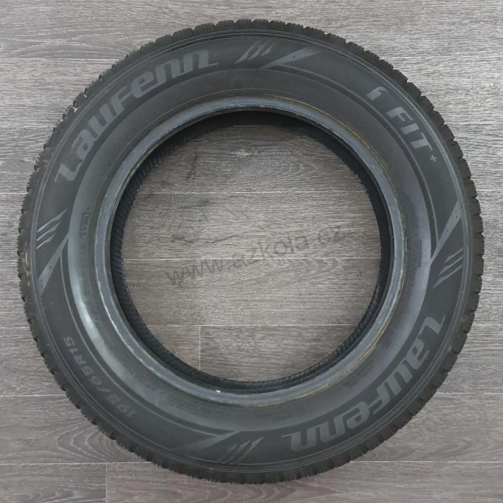 Zimní pneumatiky Laufenn 195/65 R15 č. AP327