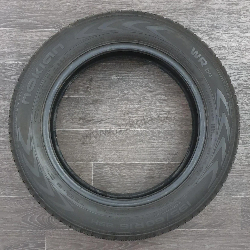 Zimní pneumatiky Nokian 195/60 R16 č. AP329