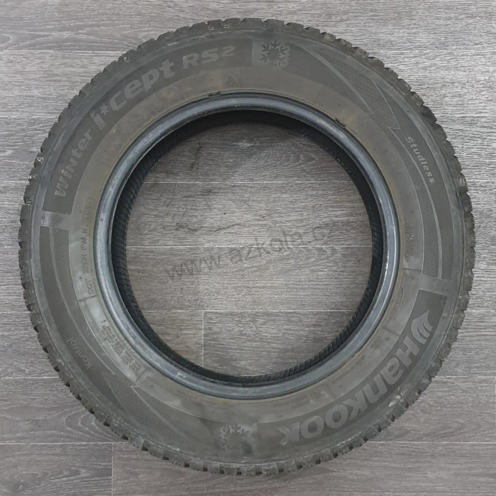 Zimní pneumatiky Hankook 195/65 R15 č. AP335