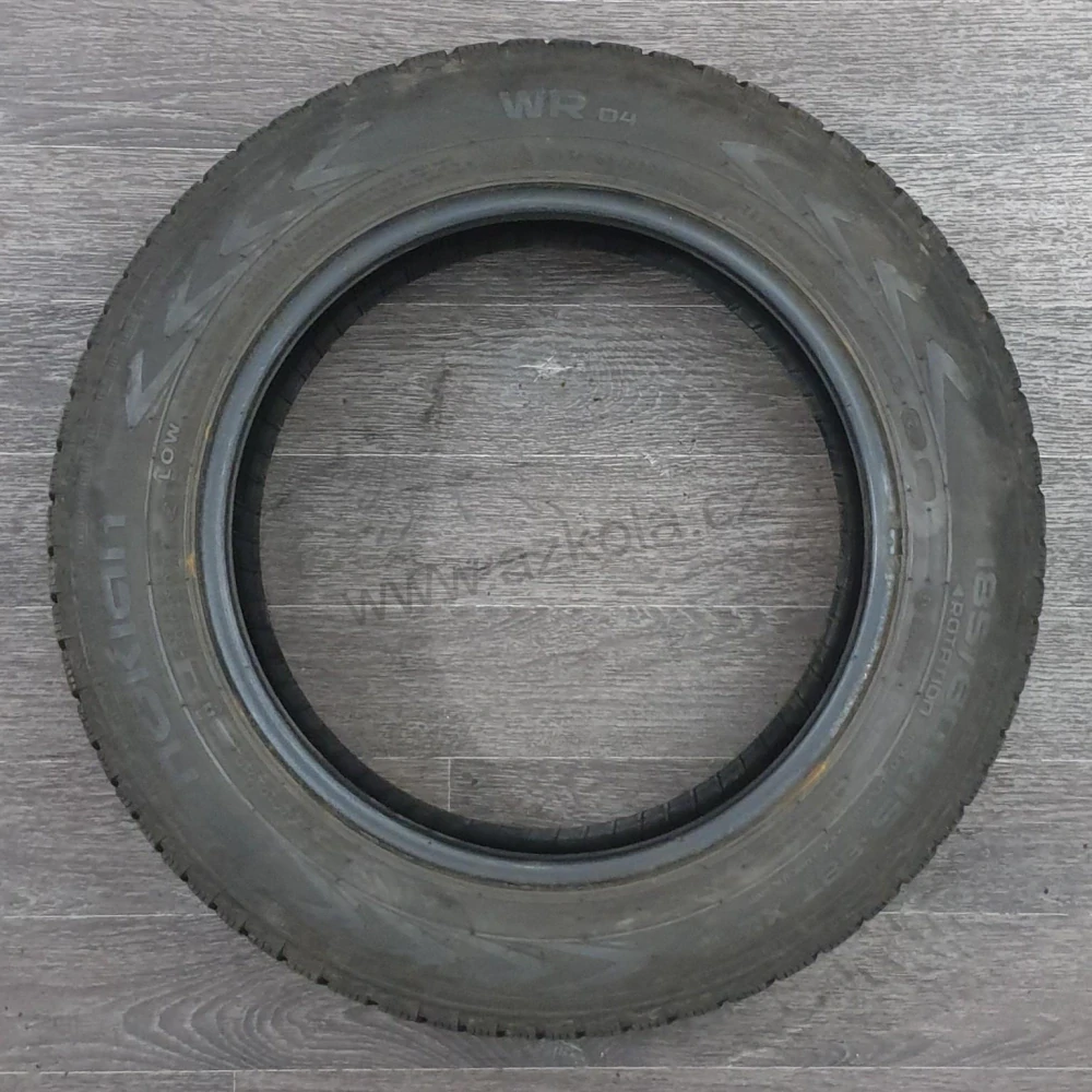 Zimní pneumatiky Nokian 185/60 R15 č. AP390