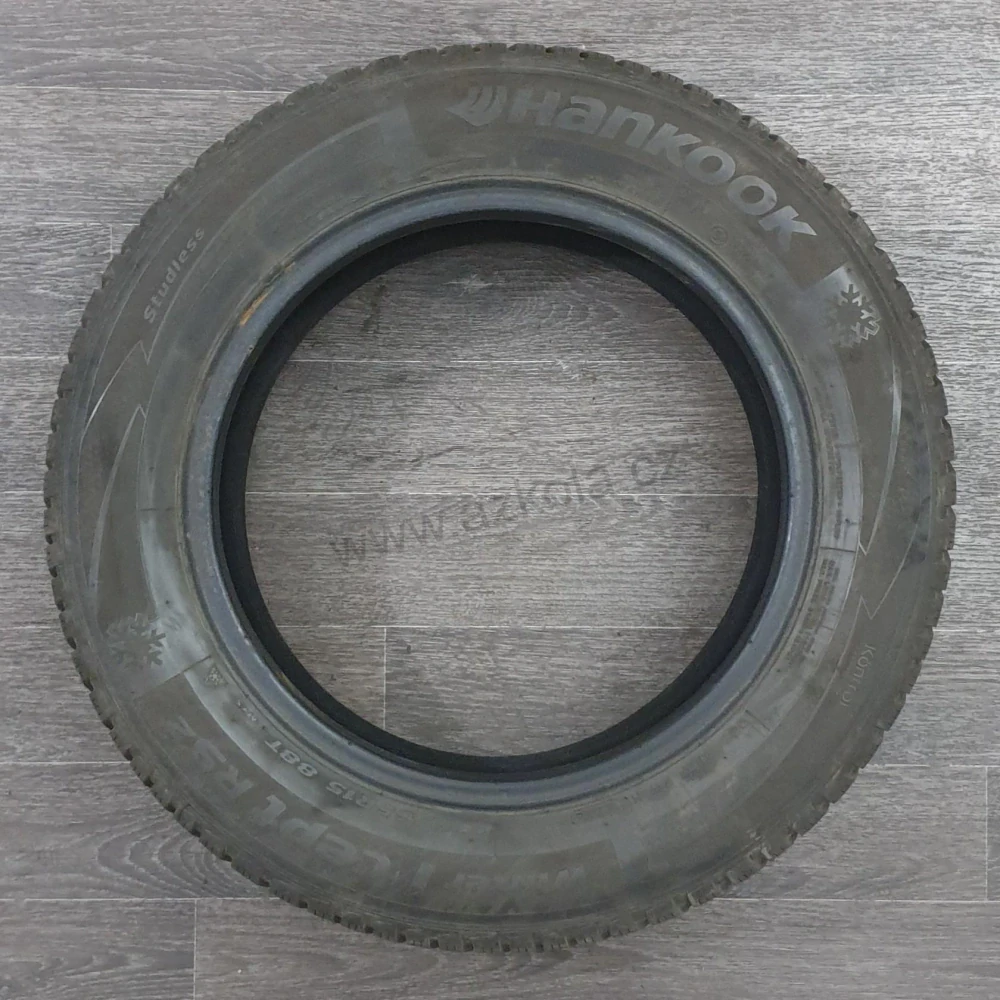 Zimní pneumatiky Hankook 185/65 R15 č. AP389