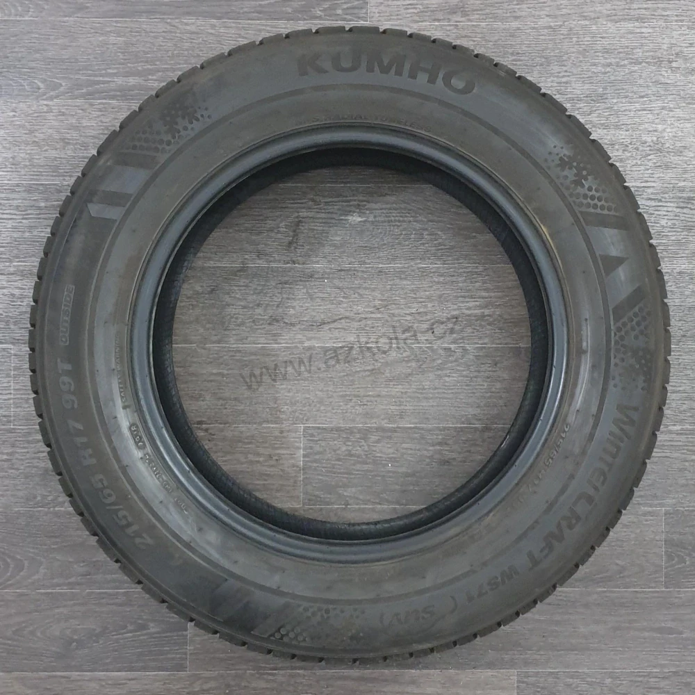Zimní pneumatiky Kumho 215/65 R17 č. AP358