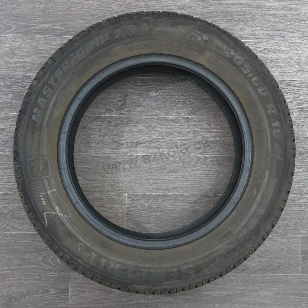 Zimní pneumatiky Semperit 205/60 R16 č. AP363