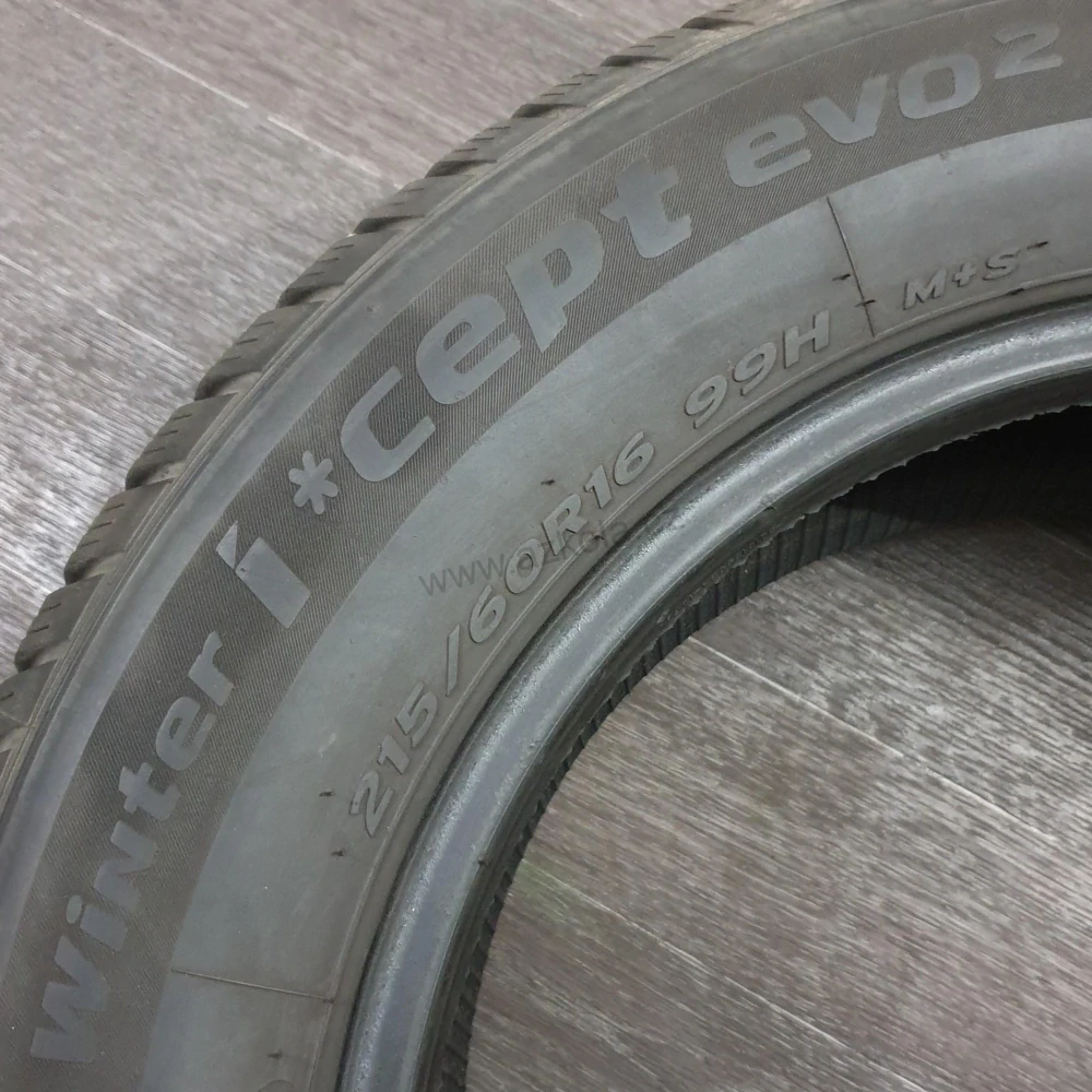 Zimní pneumatiky Hankook 215/60 R16 č. AP457