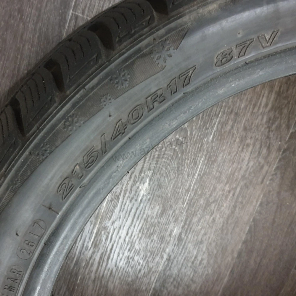 Zimní pneumatiky 215/40 R17 Nexen č. AP461