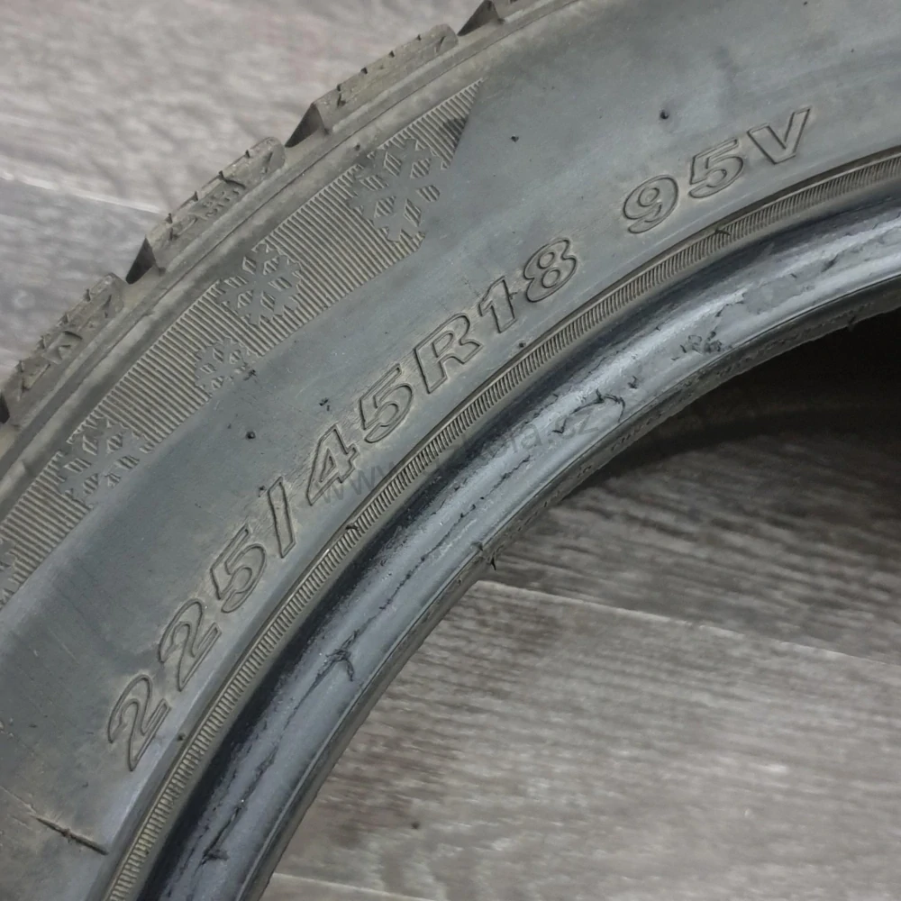 Zimní pneumatiky 225/45 R18 Nexen č. AP466