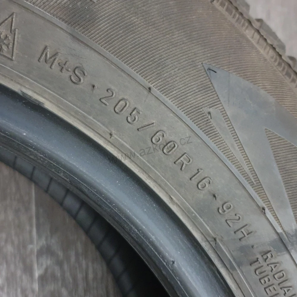 Zimní pneumatiky 205/60 R16 Nokian č. AP493