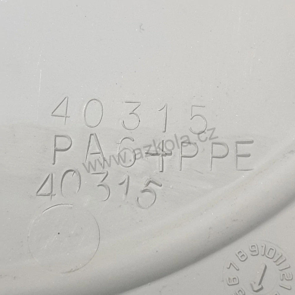 Originální poklice 15" Nissan (použité)