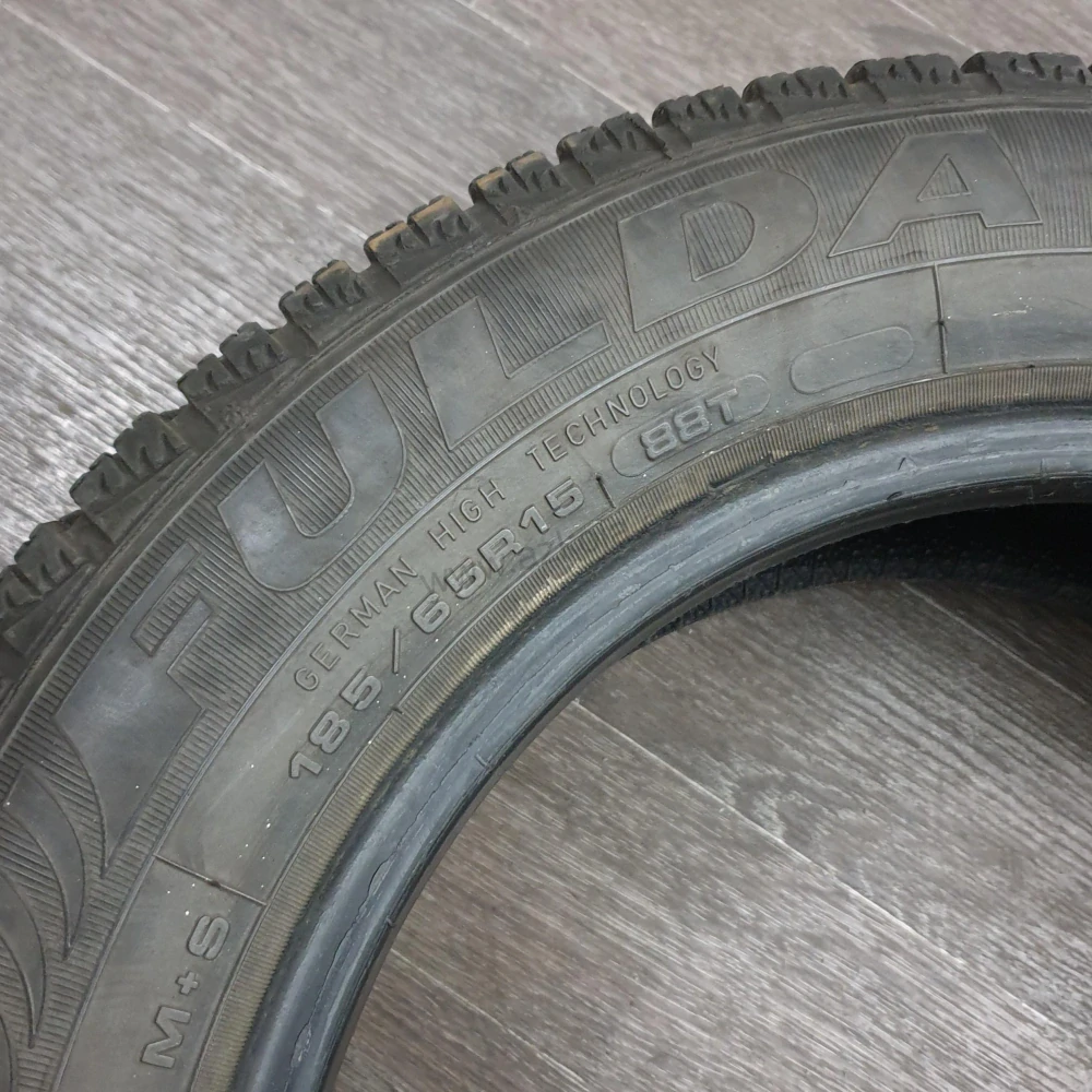 Zimní pneumatiky 185/65 R15 Barum č. AP500