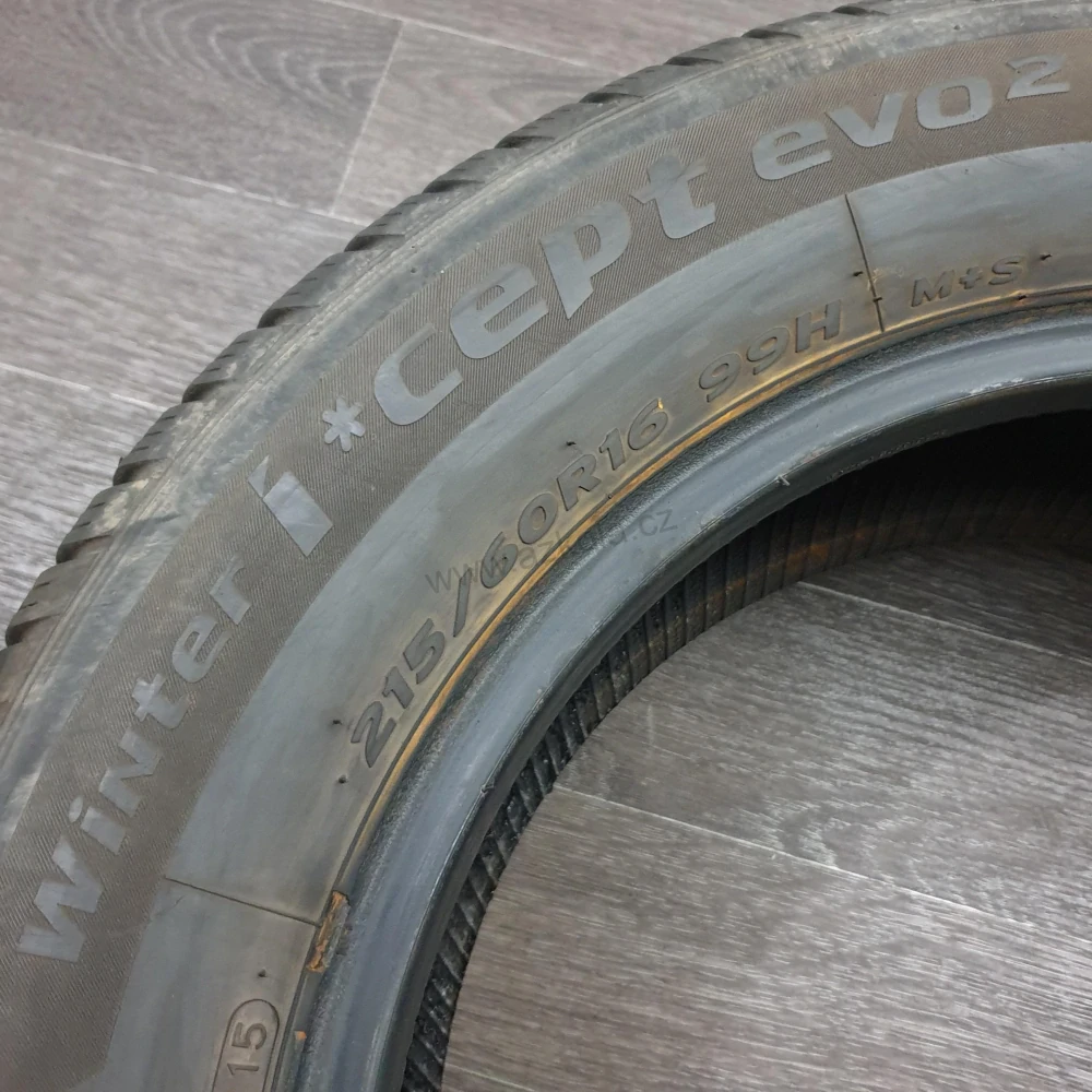 Zimní pneumatiky 215/60 R16 Hankook č. AP502