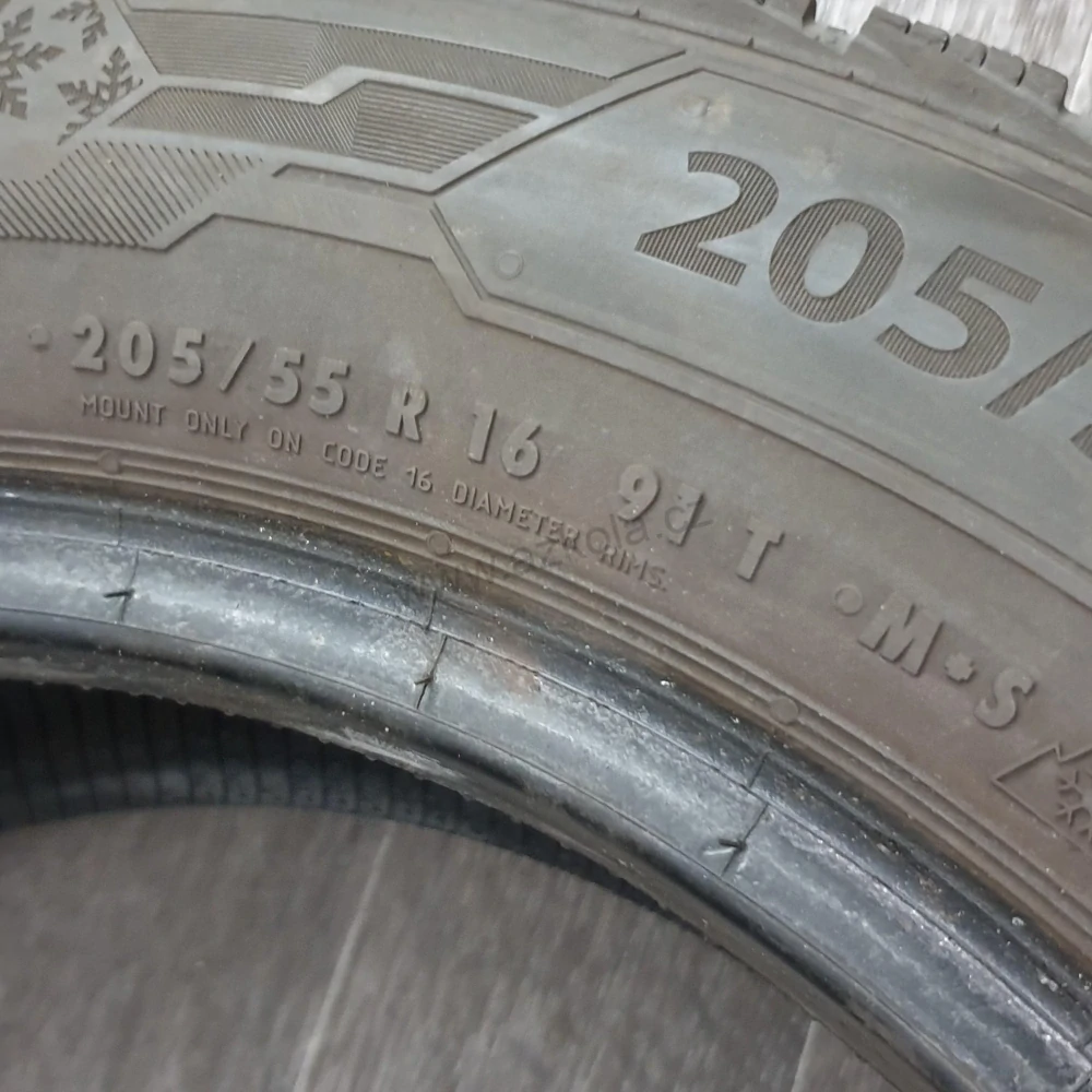 Zimní pneumatiky 205/55 R16 Barum č. AP504