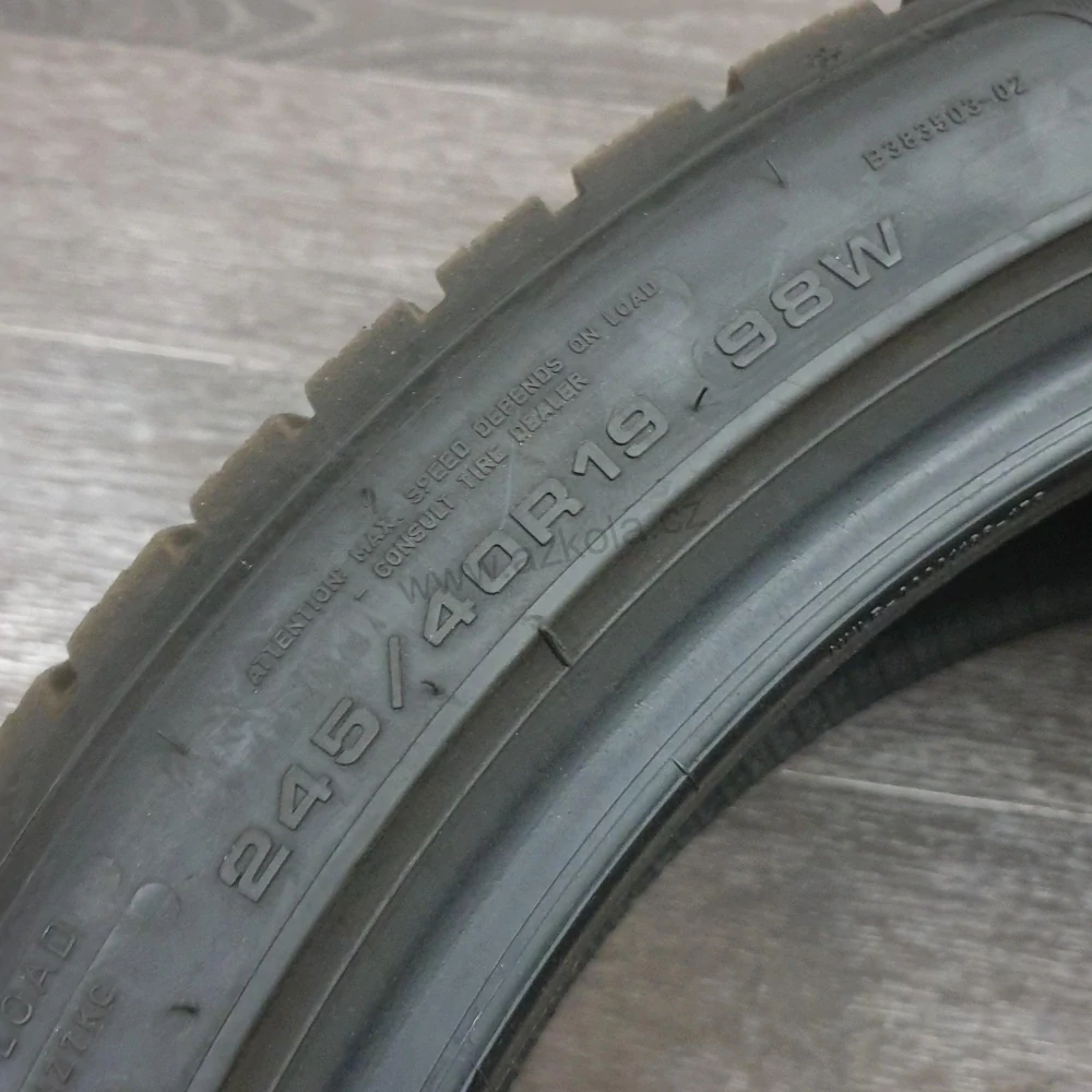 Zimní pneumatiky 245/40 R19 GoodYear č. AP556
