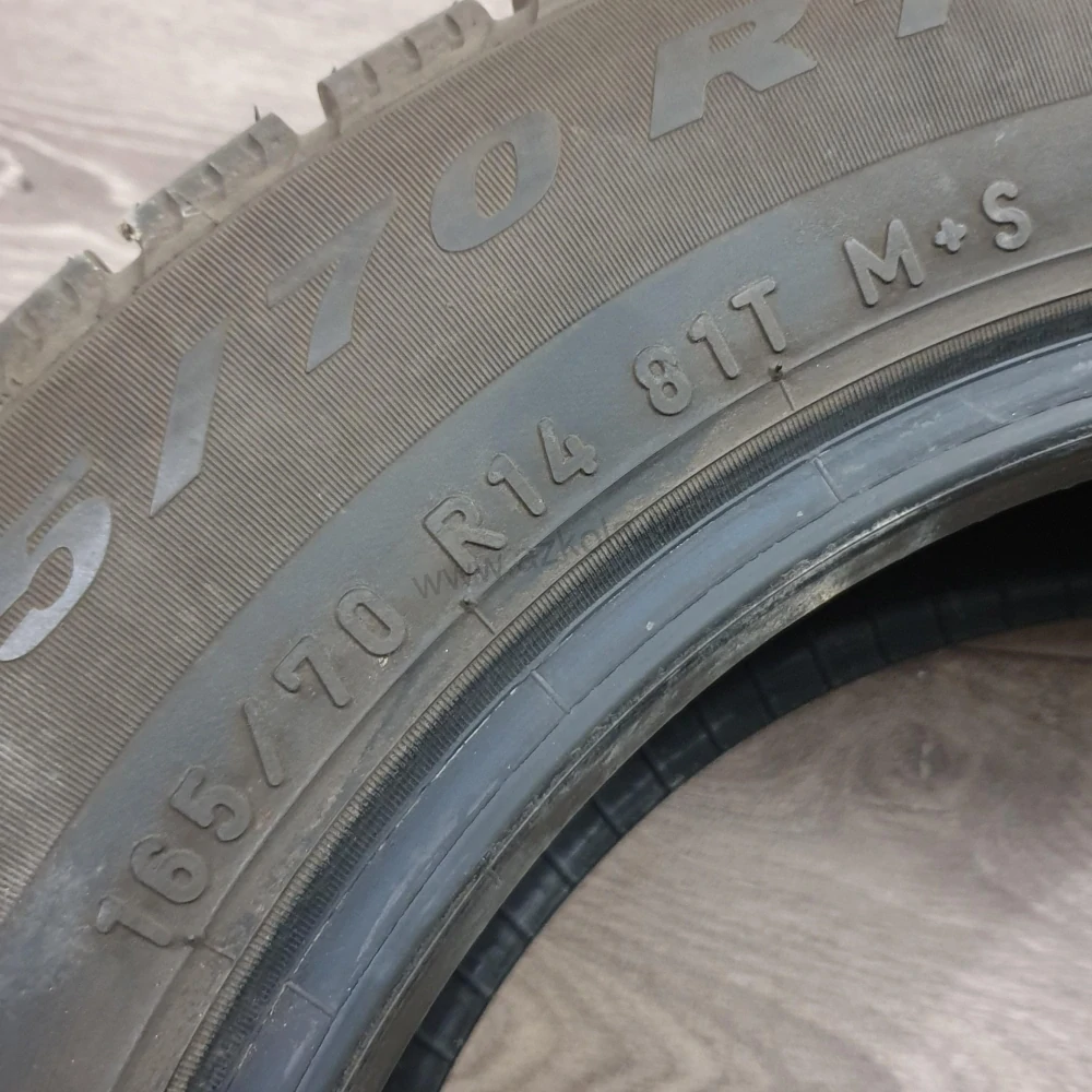 Zimní pneumatiky 165/70 R14 Pirelli č. AP587