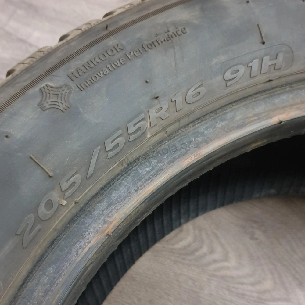 Zimní pneumatiky 205/55 R16 Hankook č. AP589