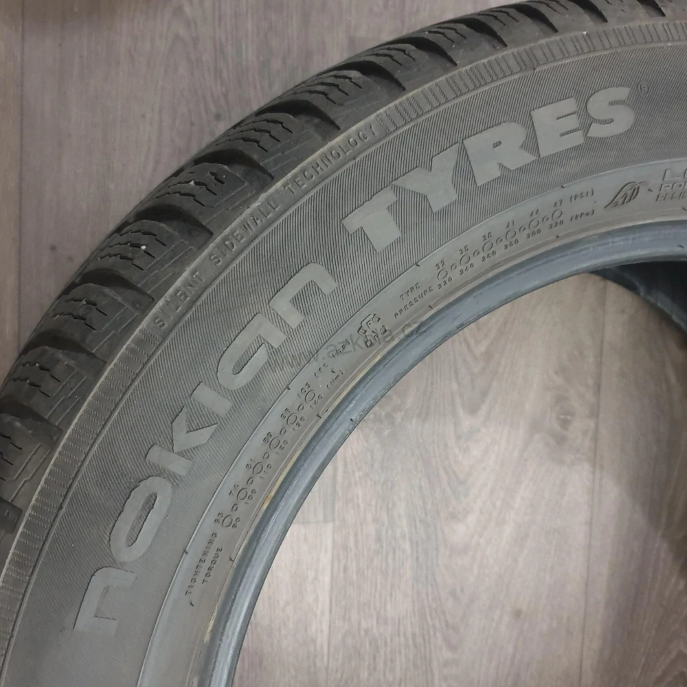 Zimní pneumatiky 235/55 R17 Nokian č. AP601