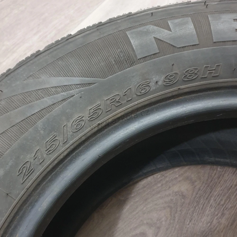 Zimní pneumatiky 215/65 R16 Nexen č. AP627
