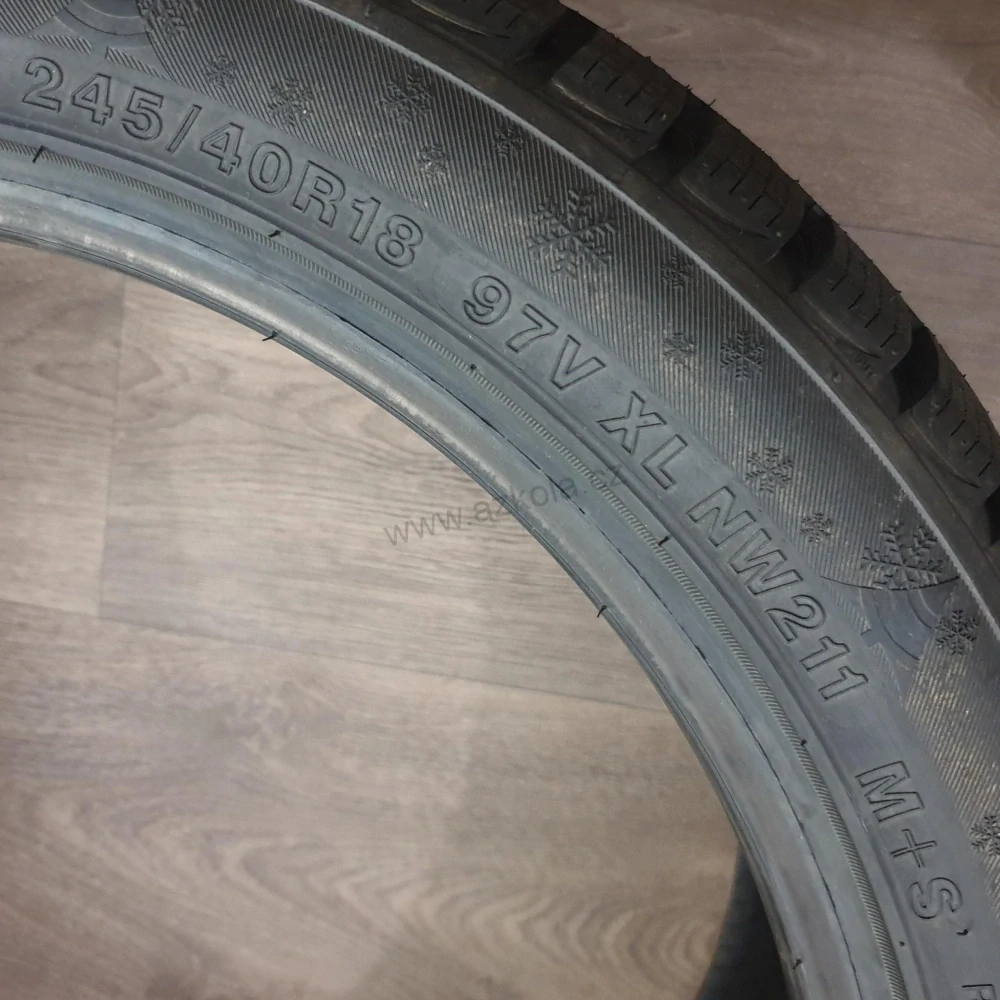 Zimní pneumatika 245/40 R18 Sunny č. AP630