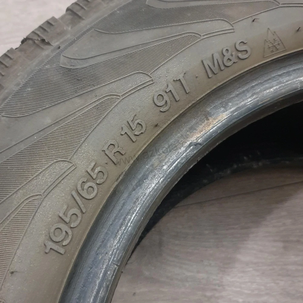 Zimní pneumatiky 195/65 R15 Vredestein č. AP644
