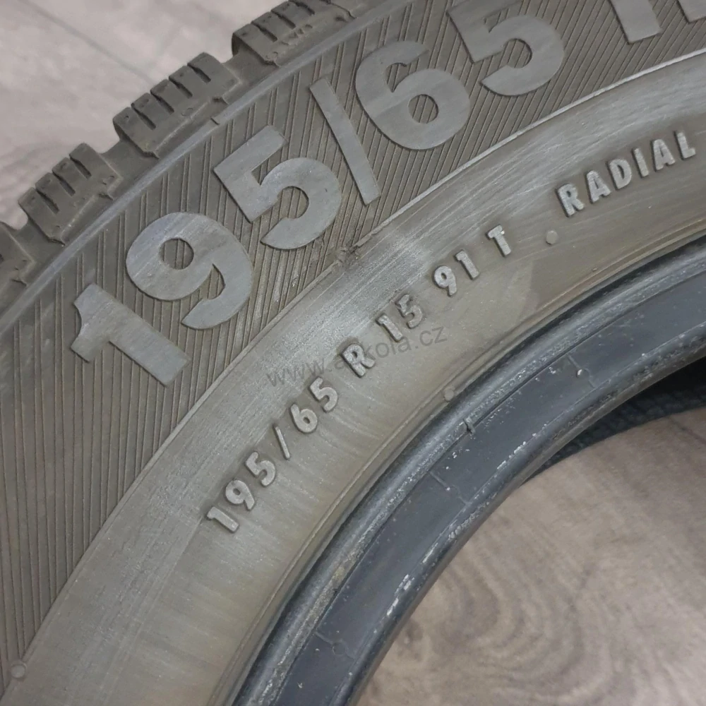Zimní pneumatiky 195/65 R15 Barum č. AP660
