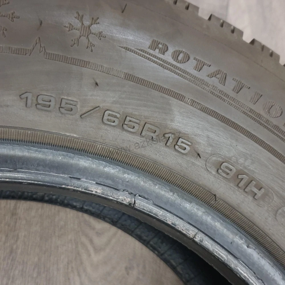 Zimní pneumatiky 195/65 R15 Dunlop č. AP669